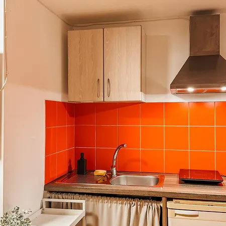 Little House Apartment *
